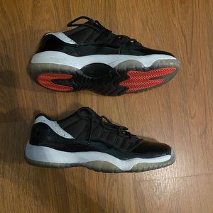 Retro Jordan 11 infrared low